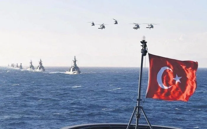 SON DAKİKA: Rum medyasında korku manşetleri: Türk helikopterleri Girne semalarında...