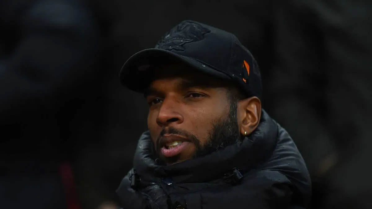 Ryan Babel futbolu bıraktı