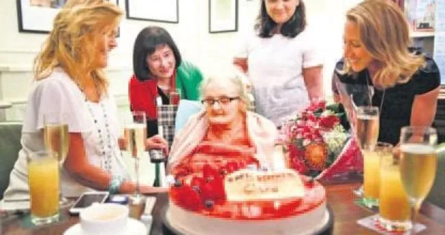 En yaşlı dış haberci 105. yaşını kutladı