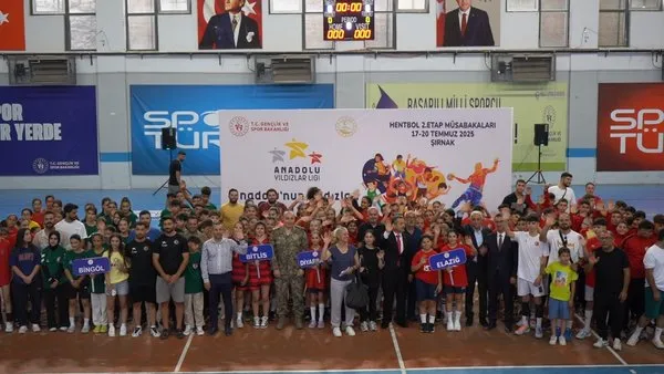 sirnakta-anadolu-yildizlar-ligi-hentbol-yari-finalleri-basladi-1752844147976.jpg