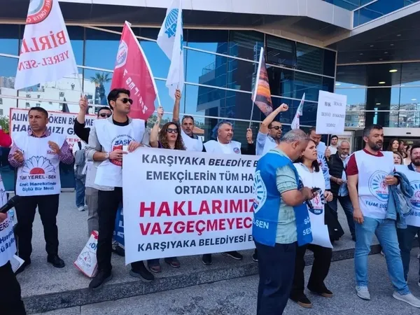 buca-ve-bayrakli-belediyelerinde-memurlar-is-birakti-1778241164768.jpg