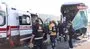 Yolcu otobüsü kamyonetle çarpıştı: 17 yaralı | Video