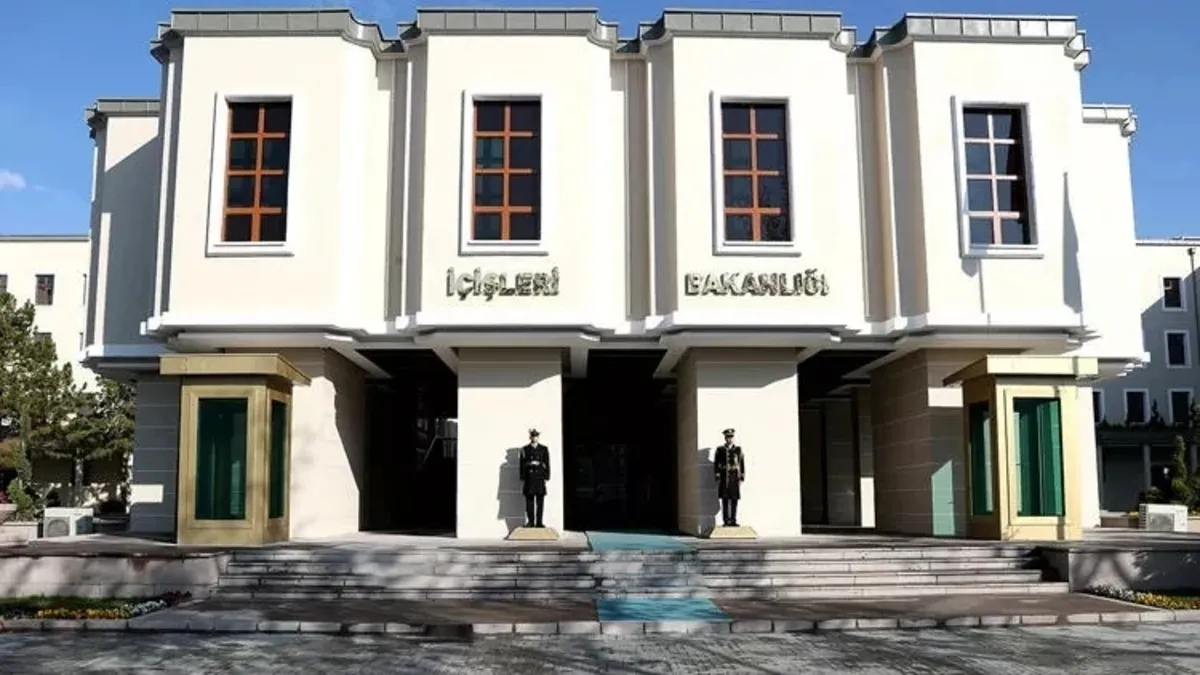 Akçakoca Belediye Başkanı Fikret Albayrak görevinden uzaklaştırıldı Akçakoca Belediye Başkanı Fikret Albayrak görevinden uzaklaştırıldı