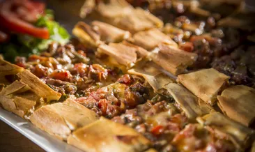 Pide sevenler buraya! Bu gizli tarif daha önce yediklerinizi unutturuyor...