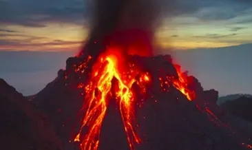 Endonezya’da yanardağ patladı: 10 yaralı!