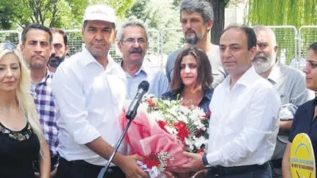 Halktan HDP’ye kırmızı kart - 1