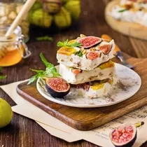 İncirli ve granolalı pratik dondurma