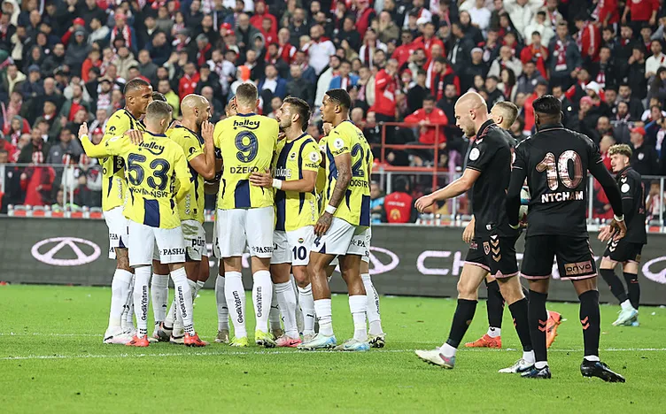 Samsunspor Fenerbahçe maçına damga vuran pozisyon! F.Bahçeli oyuncular çılgına döndü...