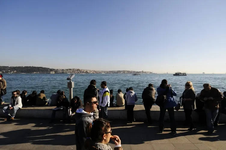 Kar bekleniyordu güneşli günler geri dönüyor! Meteoroloji il il açıkladı yaz günlerini aratmayacak