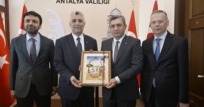 Ticaret Bakanı Bolat, Antalya Valiliği’ni ziyaret etti