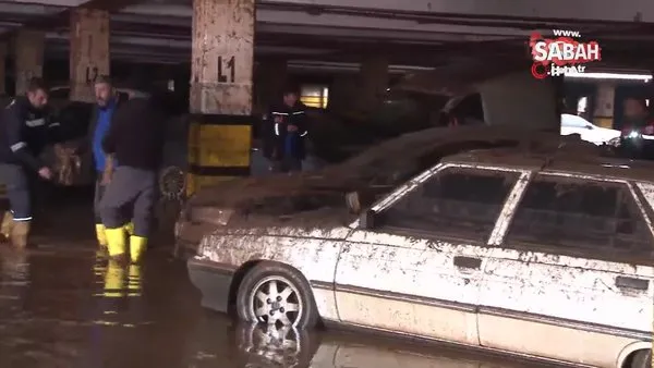 Sele teslim olan Şanlıurfa’da otoparklar araç mezarlığına döndü | Video