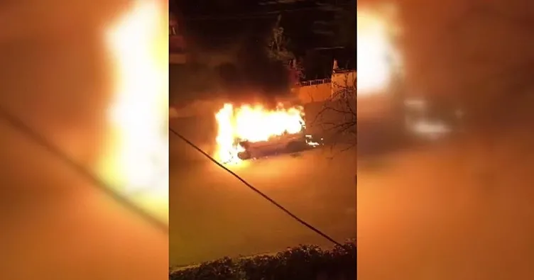 Seyir halindeki araç alev topuna döndü