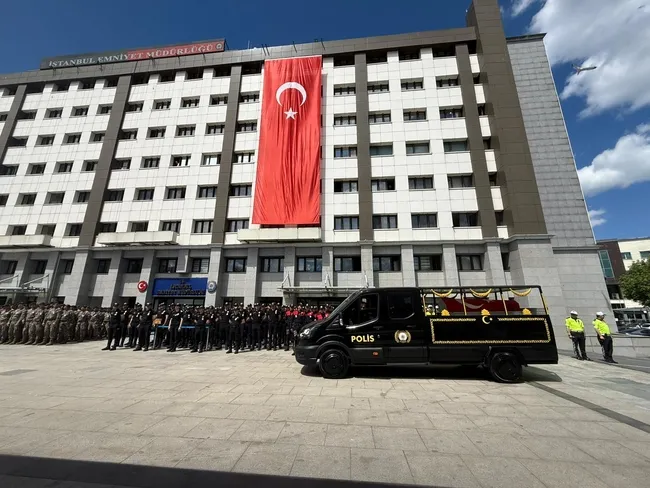 sehit-polis-aydin-uyenarik-icin-resmi-toren-duzenlendi-1780057279740.jpg