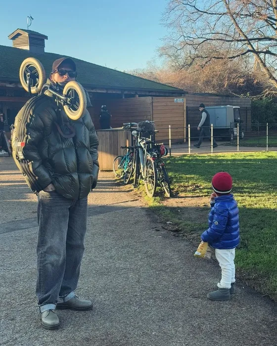 Kıvanç Tatlıtuğ oğlu Kurt Efe’yle AVM’de görüntülendi! Birlikte geçirdiğimi her an..