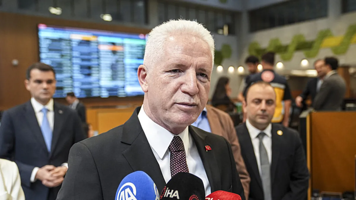 İstanbul Valisi Gül’den İstanbul’un Fethi’nin 573. yıl dönümü etkinliklerine davet İstanbul Valisi Gül’den İstanbul’un Fethi’nin 573. yıl dönümü etkinliklerine davet