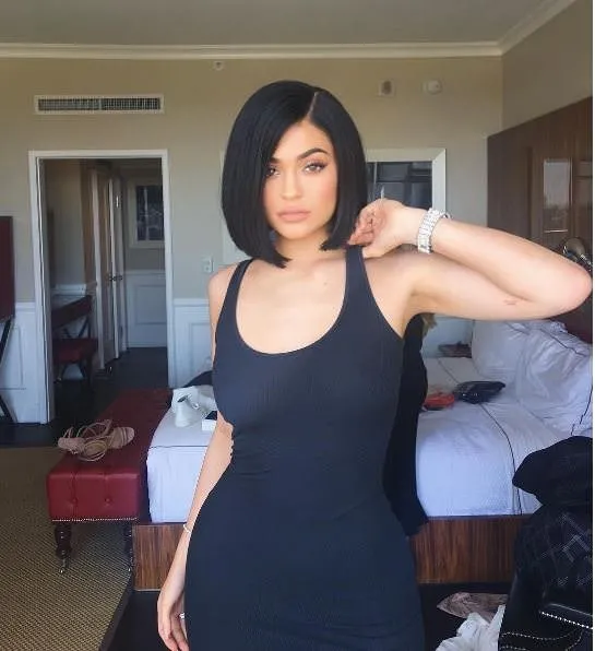 Kylie Jenner kız kardeşinin kıyafetlerini çaldığını itiraf etti