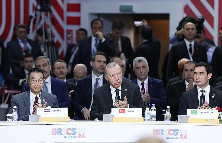 Başkan Erdoğan’ın BRICS katılımı dünyaya damga vurdu! Batı medyası Türkiye’ye çevrildi: Dengeleri Türkiye sağlıyor!