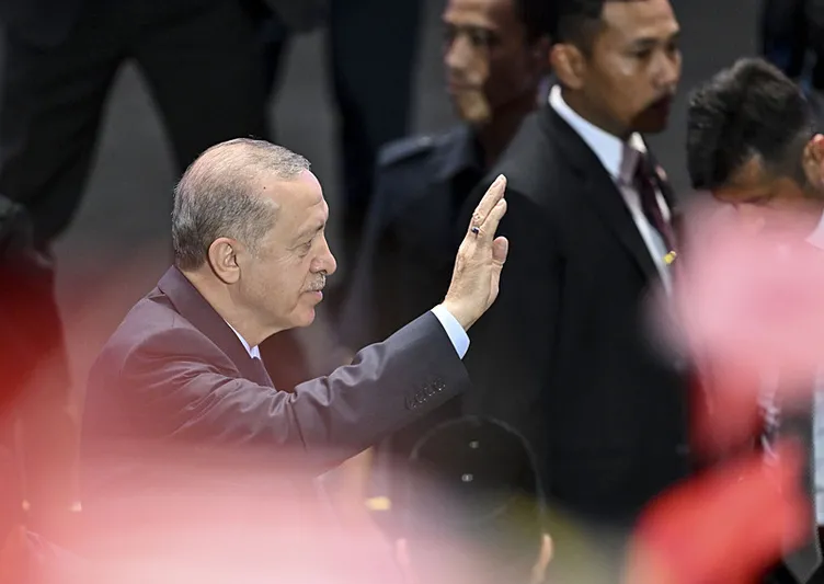 Malezya Başbakanı’ndan Başkan Erdoğan’a övgü dolu sözler: Sınırların ötesinde bir lidersiniz!