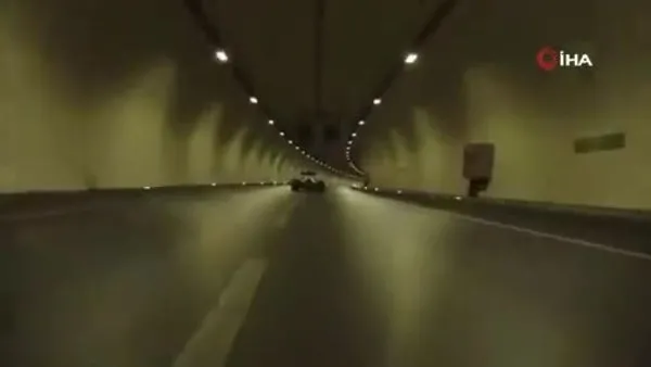 Formula 1 aracı Avrasya Tüneli'nden böyle geçti!