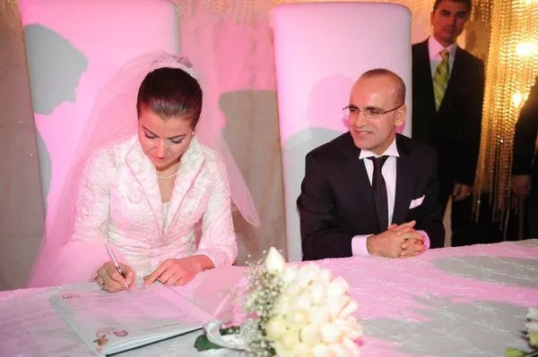 Maliye Bakanı Şimşek evlendi