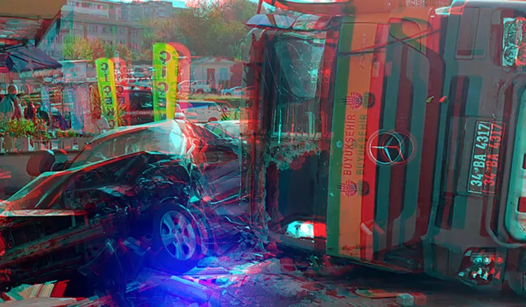 İBB’nin yol bakım aracı dehşet saçtı: Feci kazada 5 kişi yaralandı!