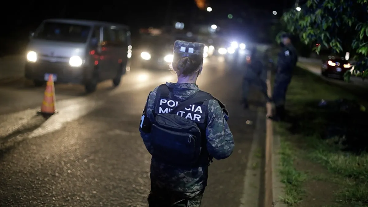 Honduras'ta polis konvoyuna pusu! 24 kişi öldürüldü