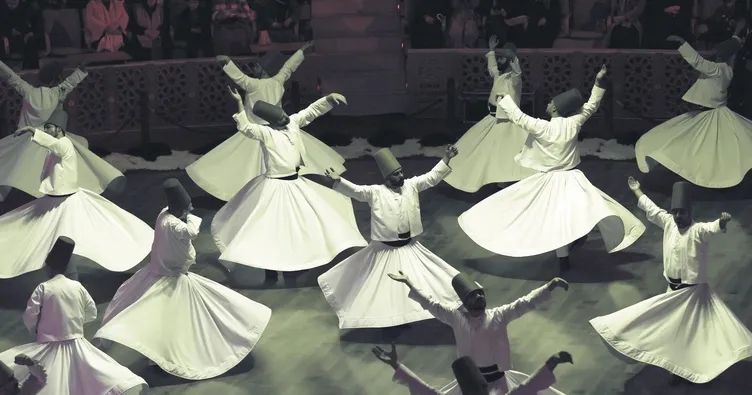 Rumi insanlığa yol gösteriyor