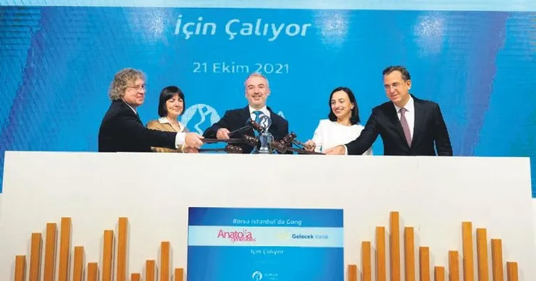 Borsada bir ilk: Çifte gong töreni