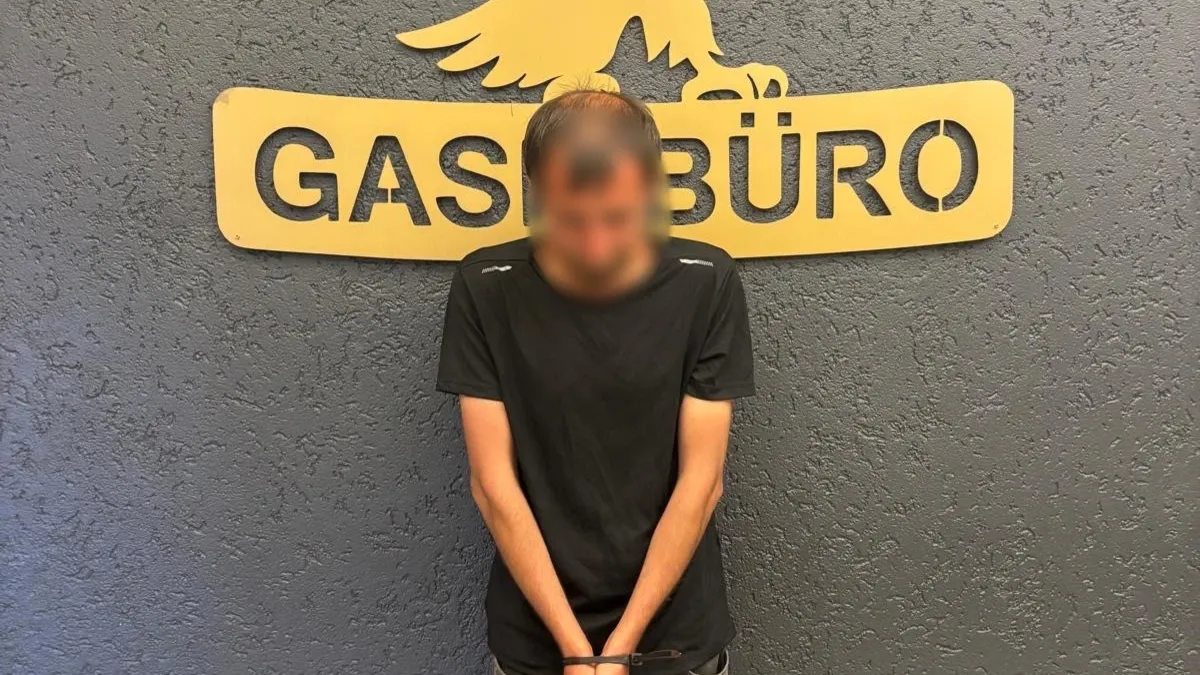 Ankara’da korkutan olay! Genç kadına araçta kabusu yaşattı! Önce gasp etti, sonra öpüp kaçtı Ankara’da korkutan olay! Genç kadına araçta kabusu yaşattı! Önce gasp etti, sonra öpüp kaçtı