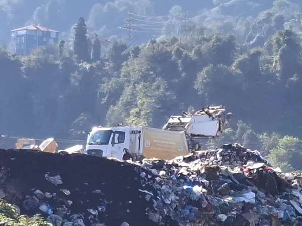 chpli-belediyeye-23-milyon-tl-cevre-cezasi-vahsi-depolama-tespit-edildi-bakanlik-harekete-gecti-1793349896107.jpeg