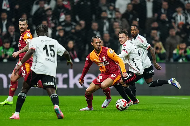 canli-super-ligde-dev-derbi-besiktas-galatasaray-macinda-tek-gol-var-1772909215383.jpg