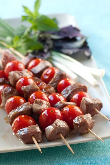 Kilosunun 8 katı çöp şiş yedi: 25 bin TL'lik ödülü kaptı!