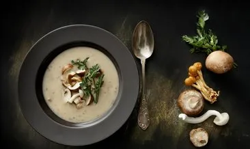 Yemek sofralarınızda içinizi ısıtacak bir lezzet! Kremalı mantar çorbası tarifi