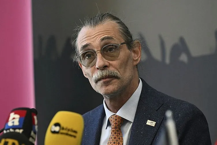 Mansur Yavaş ile Erdal Beşikçioğlu arasında Etimesgut Belediyespor gerilimi: İhtarname gönderdi kulübün adı değişti!