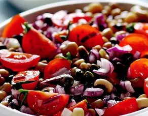 Kaparili Börülce Piyazı