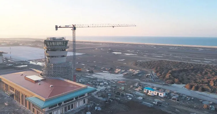 Rize’de gurur abidesi