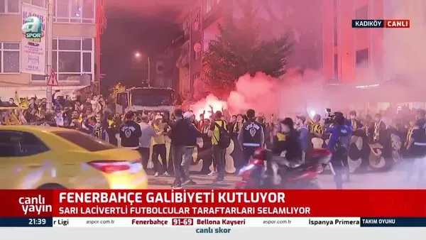 Fenerbahçe Trabzonspor galibiyetini böyle kutladı!