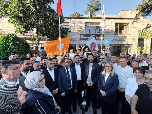mustafa-pasada-cumhur-ittifaki-kazandi-mustafapasada-12-yil-sonra-sandik-kuruldu-belediye-baskanligini-mustafa-1780853526433.jpg