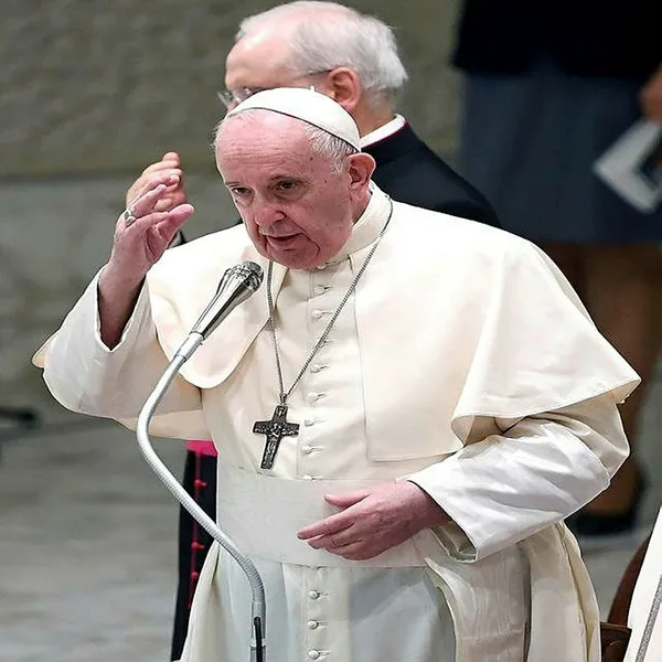 Papa Francis'ten nüfus çıkışı: Çiftler bencil, çocuk yapmak istemiyor