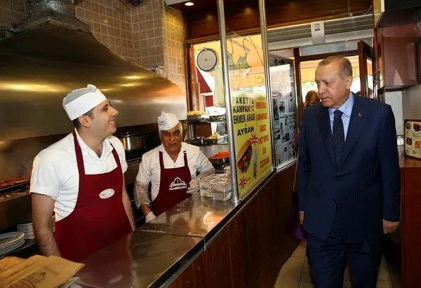 Cumhurbaşkanı Erdoğan tarihi köfteciye gitti