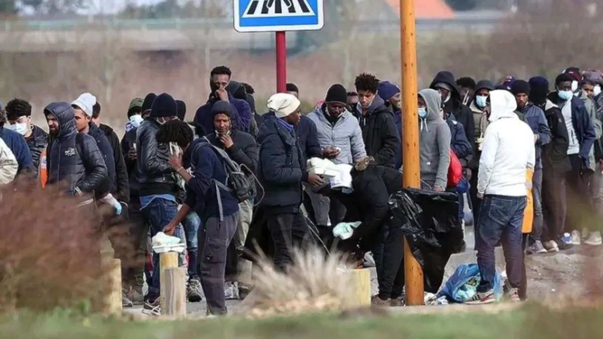 Paris'te bir tırda 58 göçmen bulundu