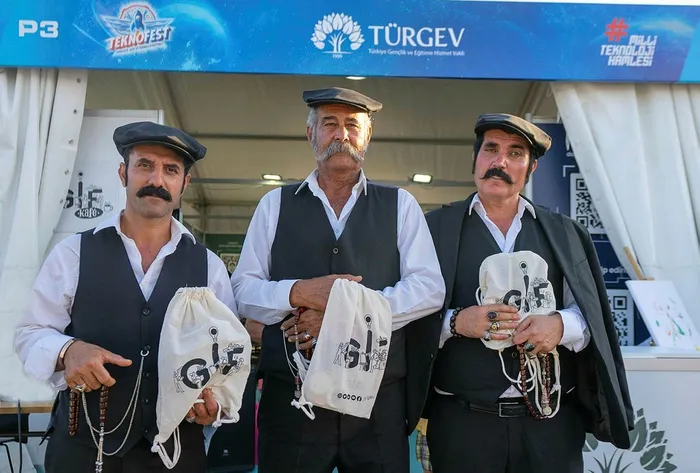 turgev-standi-teknofestte-on-binlerce-ziyaretciyi-agirladi-1728321072008.jpg
