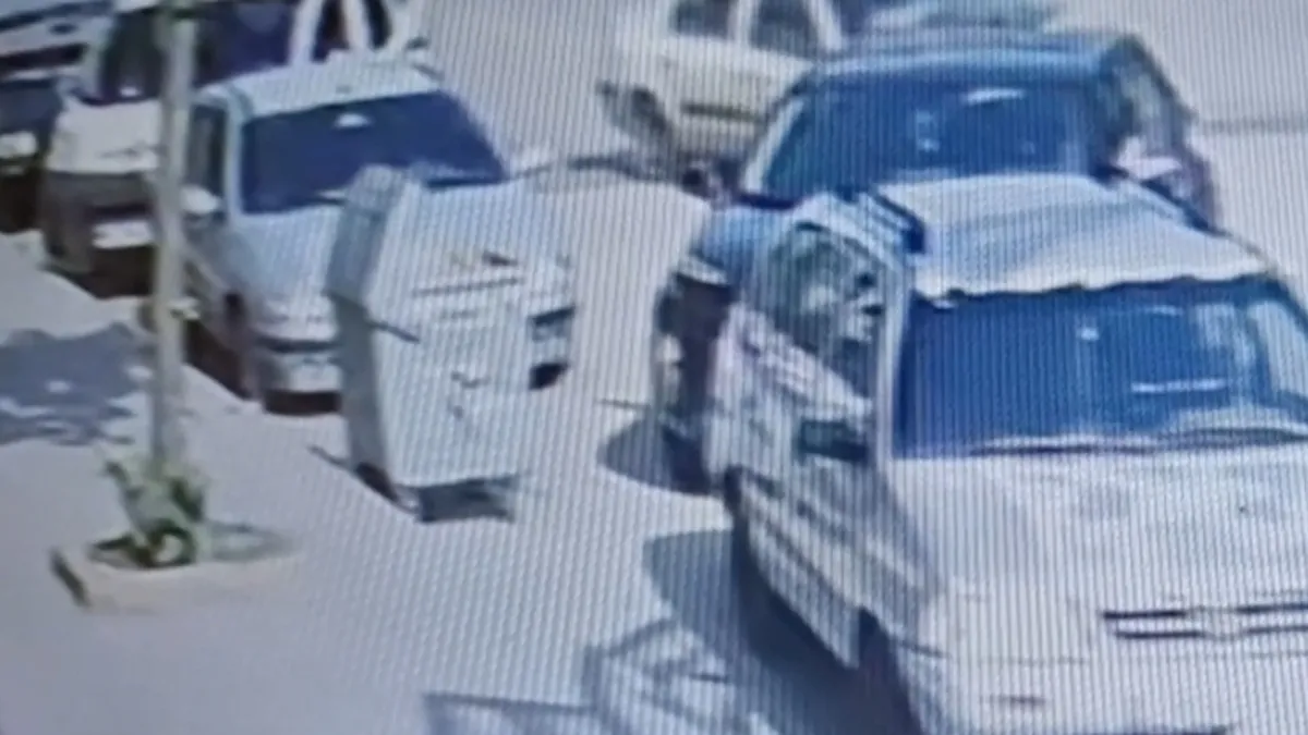 Çorum’da otomobil ile motosiklet çarpıştı… Kaza anı kamerada Çorum’da otomobil ile motosiklet çarpıştı… Kaza anı kamerada