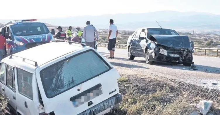 Kırıkkale’de 2 otomobil çarpıştı: 5 yaralı