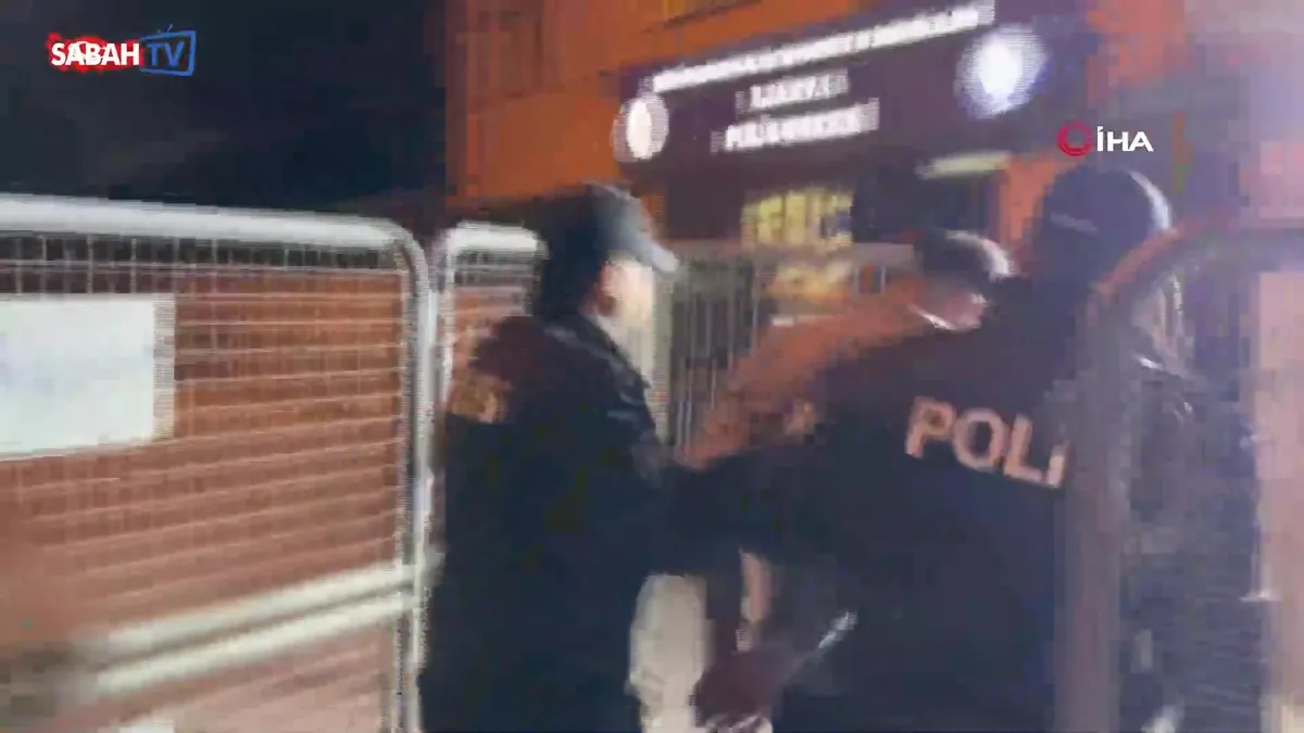 Küçükçekmece’de havai fişek patlatan şüpheli yakalandı | Video