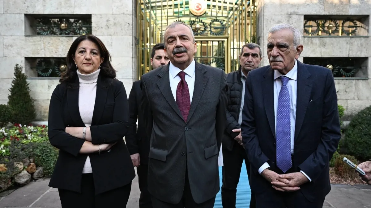 DEM Parti heyeti bugün İmralı'ya gidecek DEM Parti heyeti bugün İmralı'ya gidecek