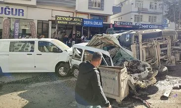 Malatya'da yürekler ağza geldi: Freni bozulan kamyon caddedeki araçları biçti geçti! #malatya