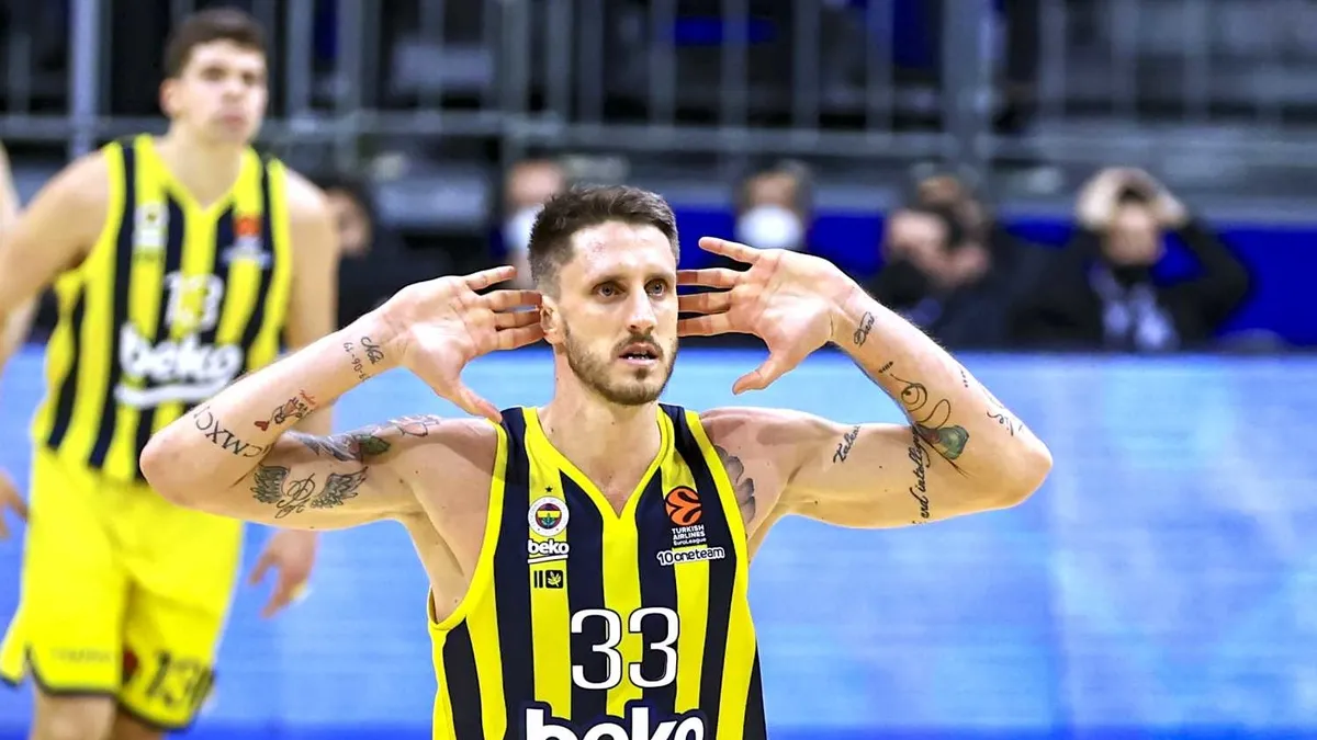 Achille Polonara basketbol kariyerine son verdi!