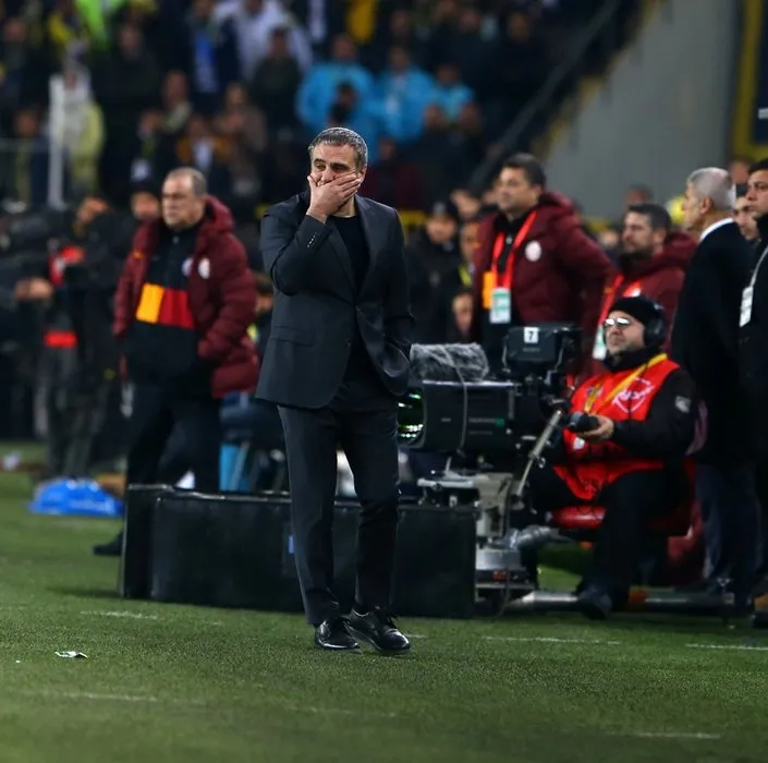 Fenerbahçe'den şaşırtan paylaşım! Ersun Yanal...
