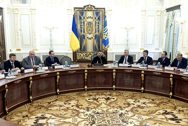 bakan-bolat-ve-yumaklidan-kritik-zelenski-gorusmesi-anlasmayi-onaylamaya-haziriz-1741894709262.jpeg Bakan Bolat ve Yumaklı'dan kritik Zelenski görüşmesi!